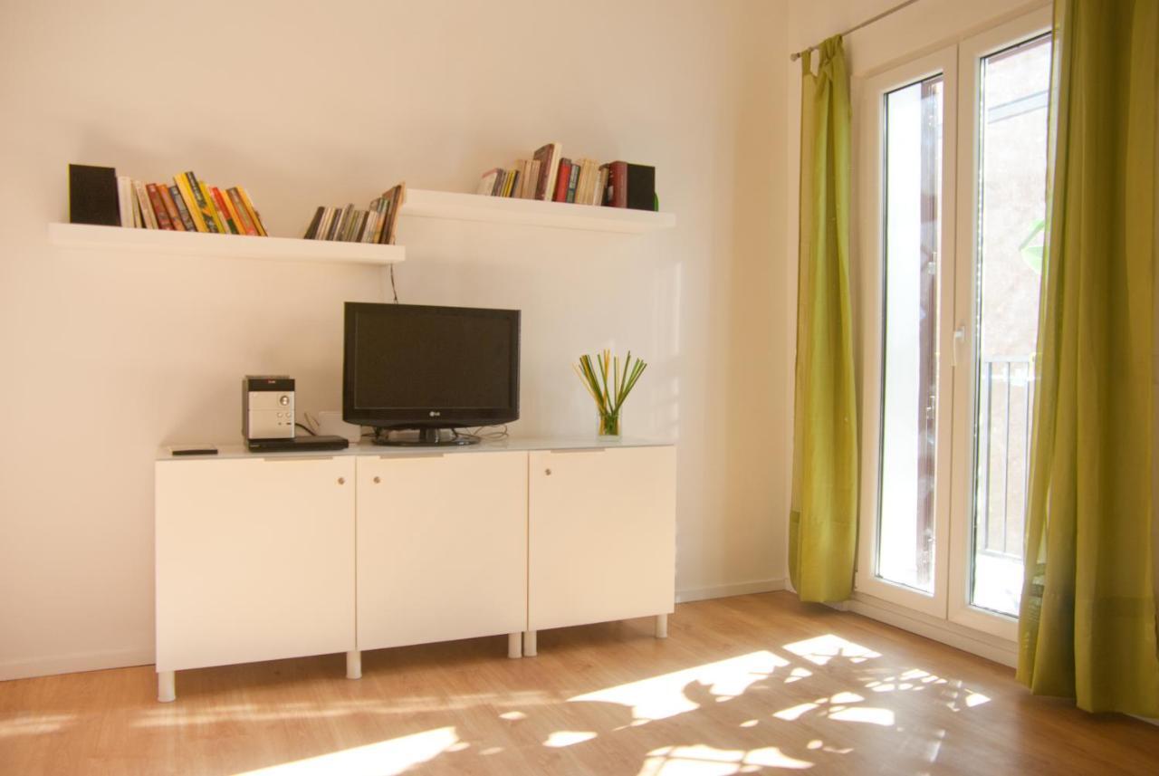 Welcome Friends Rome Room photo